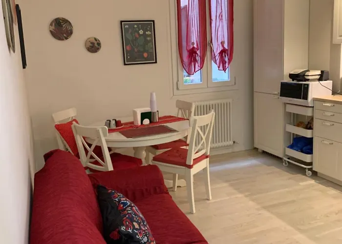 Favola ベッド・アンド・ブレックファスト